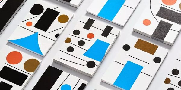 原来玩字体的最高境界，就是“暗藏玄机”